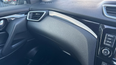 Nissan Qashqai 1.3 DiG-T Acenta Premium 5dr Petrol Hatchback